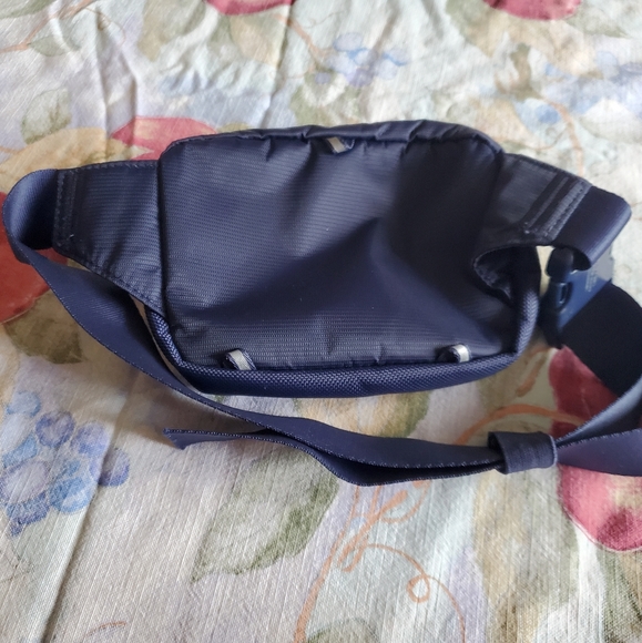 Herschel Navy Tour Hip Pack Fanny Pack - Picture 4 of 8